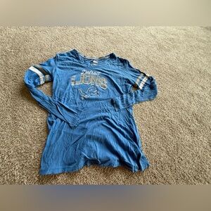 Size XL women’s long sleeve Detroit lions shirt